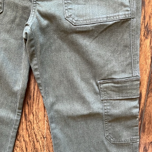 NWT!! Francesca’s green cargo pants size 29 - Picture 4 of 13
